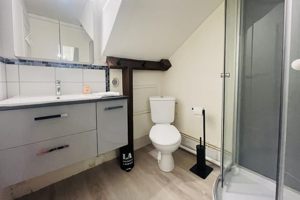 Photo of Bathroom in Saint-Pierre-des-Corps