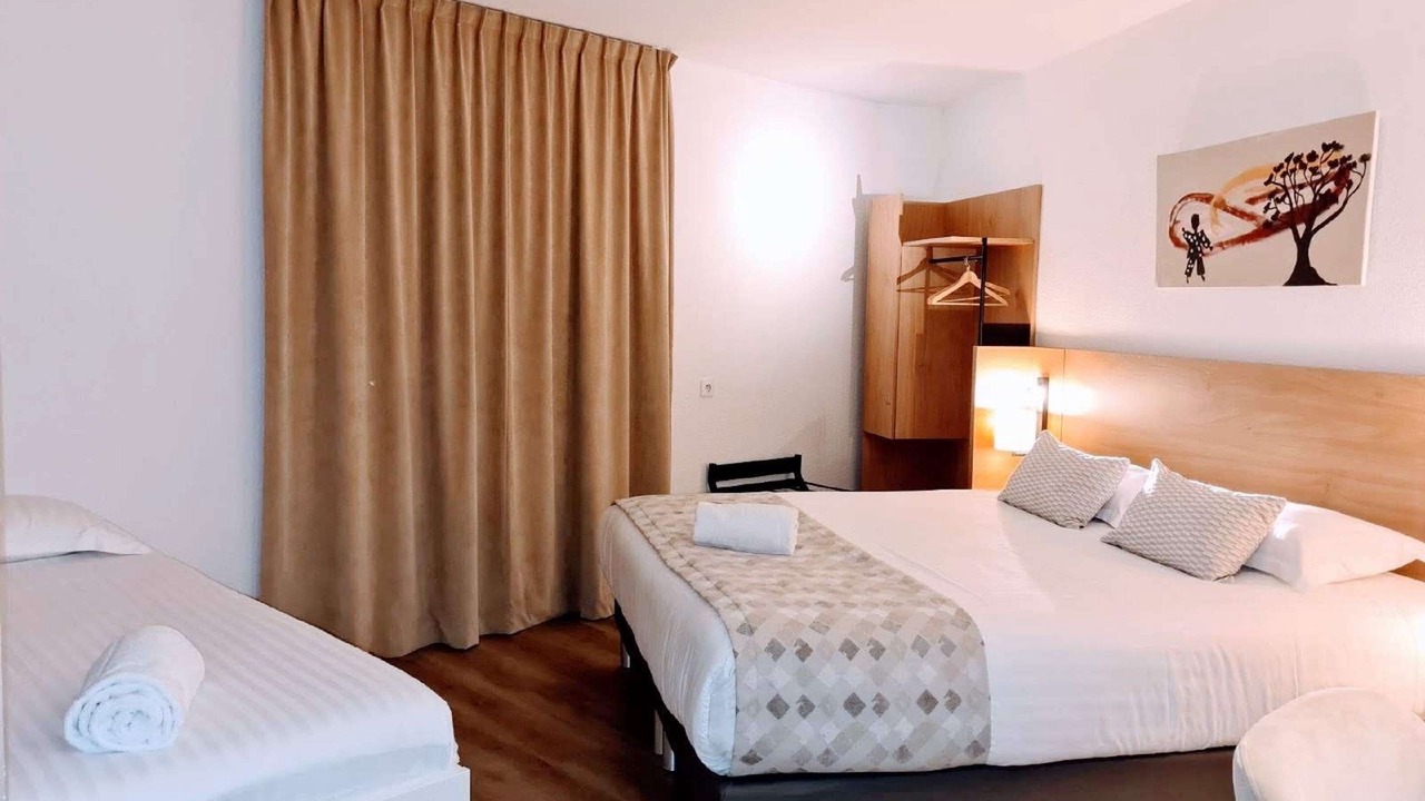 Photo of Bedroom in Saint-Etienne