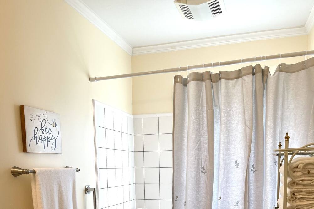 Photo of Bathroom in Paducah