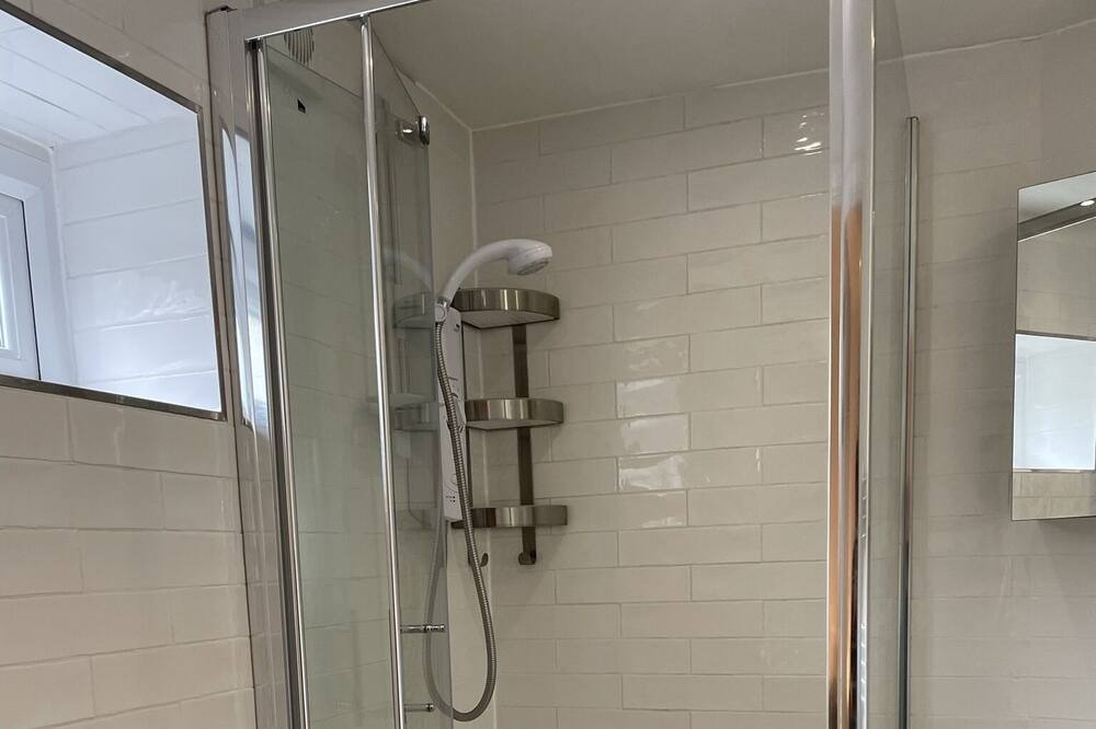 Photo of Bathroom in Heath