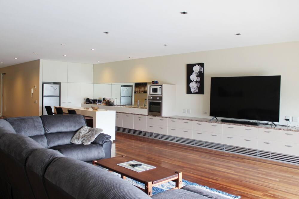 Photo of Livingroom in Portland