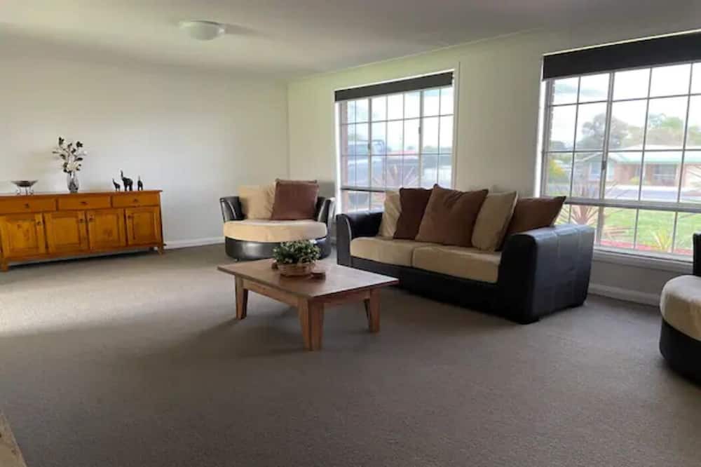Photo of Livingroom in Raglan