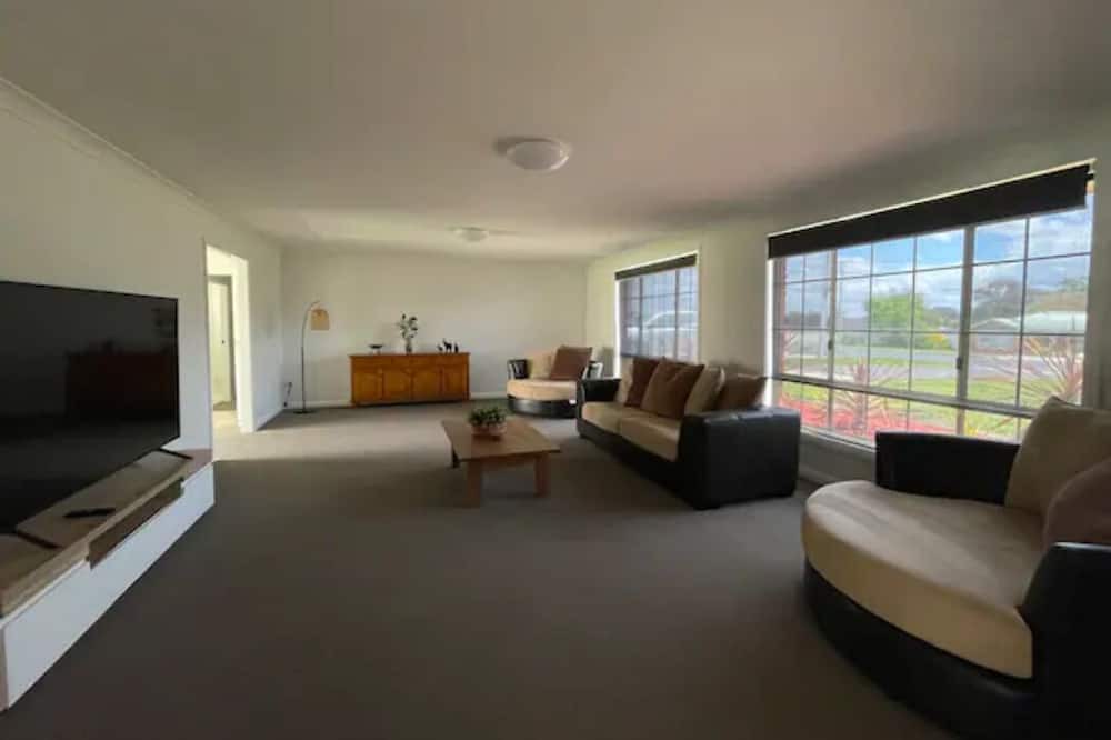 Photo of Livingroom in Raglan