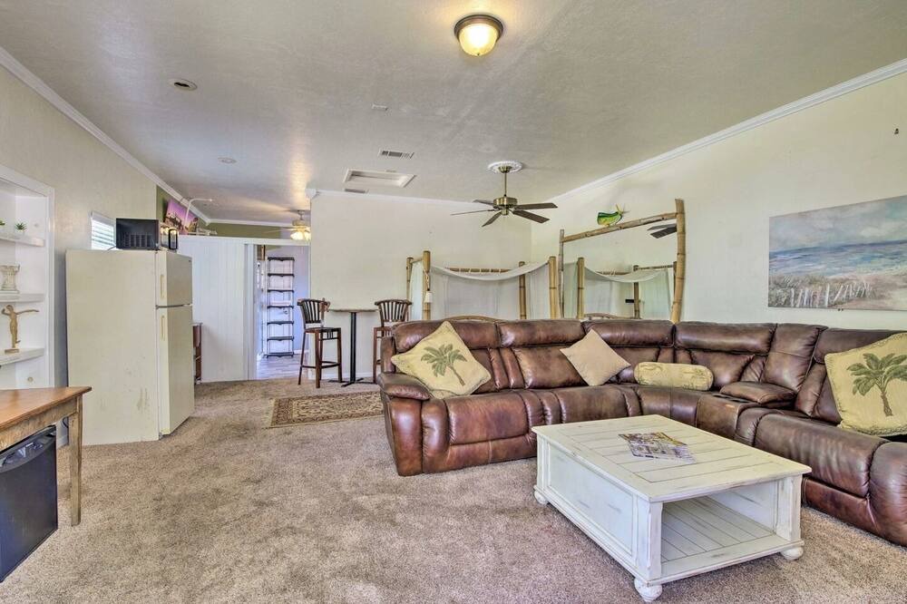 Photo of Bedroom in Tropic