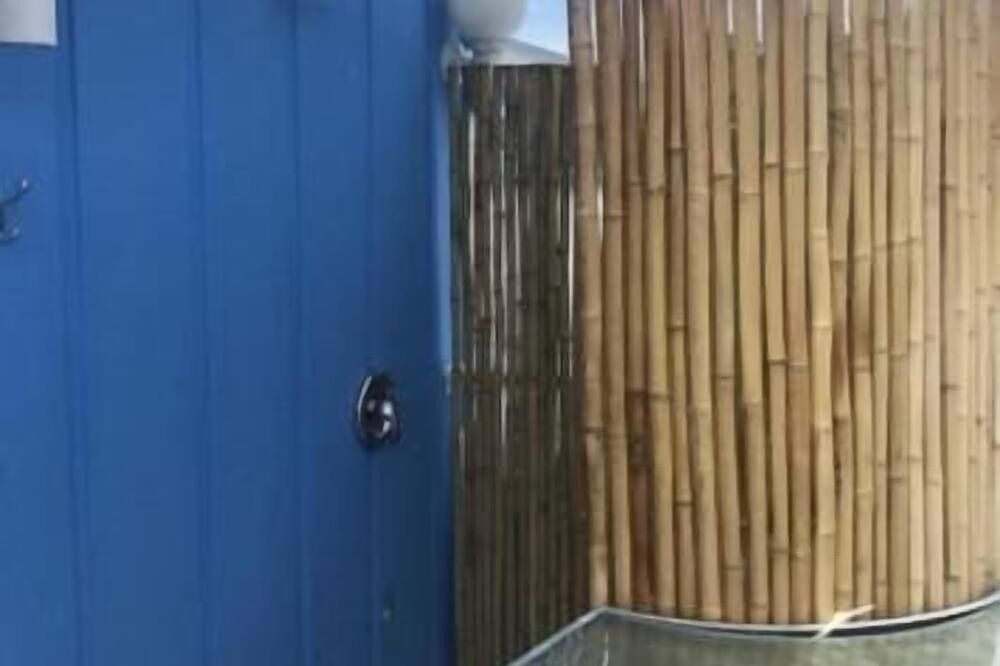 Photo of Bathroom in Tropic