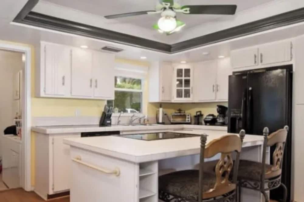 Photo of Kitchen in Tropic