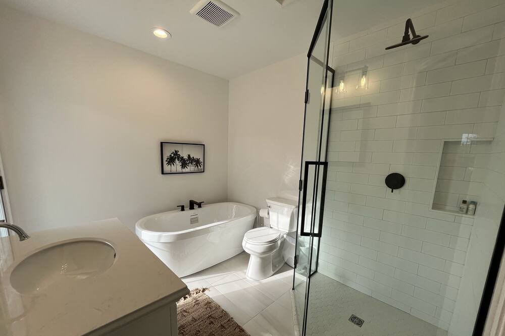 Photo of Bathroom in Port Stanley