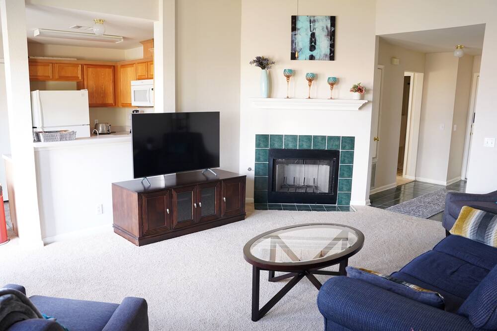 Photo of Livingroom in Stony Ridge North