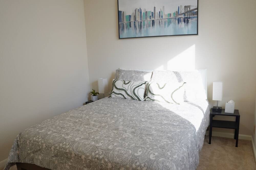 Photo of Bedroom in Stony Ridge North