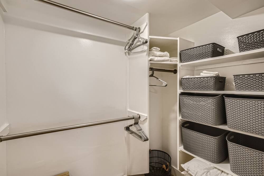 Photo of Bathroom in Broadview