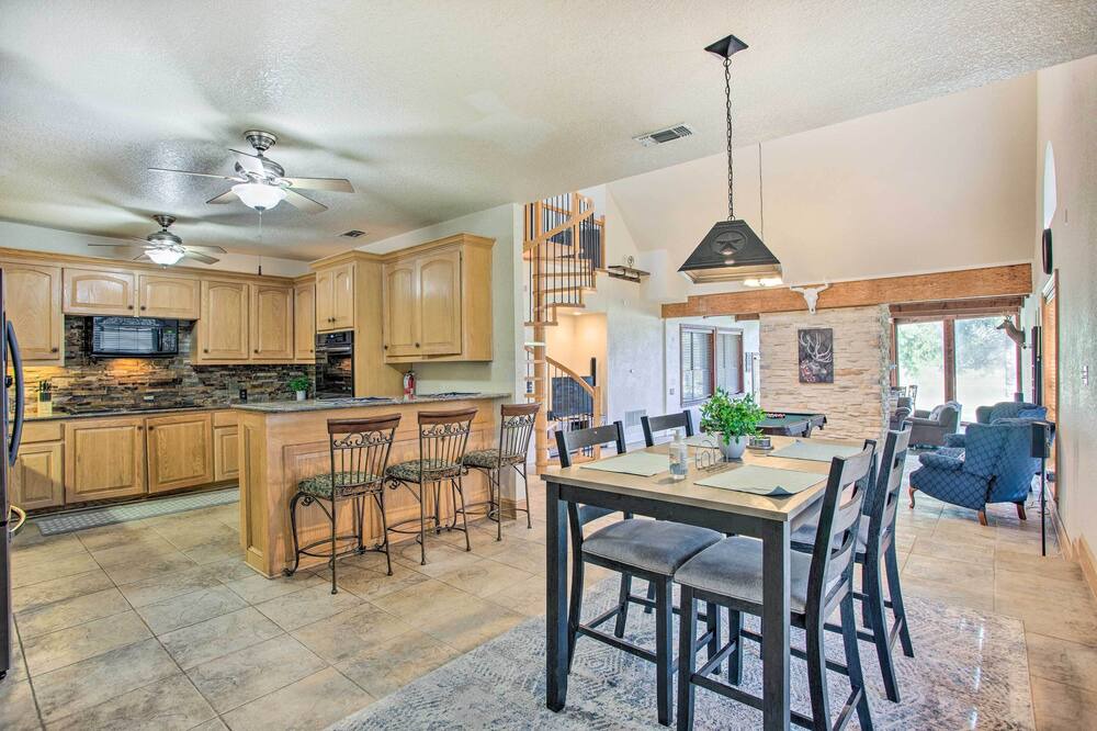 Photo of Kitchen in Quinlan
