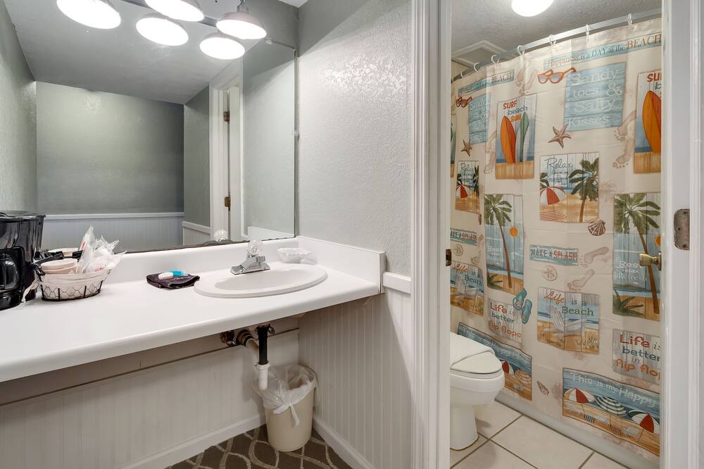 Photo of Bathroom in Steinhatchee