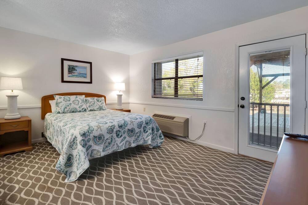 Photo of Bedroom in Steinhatchee