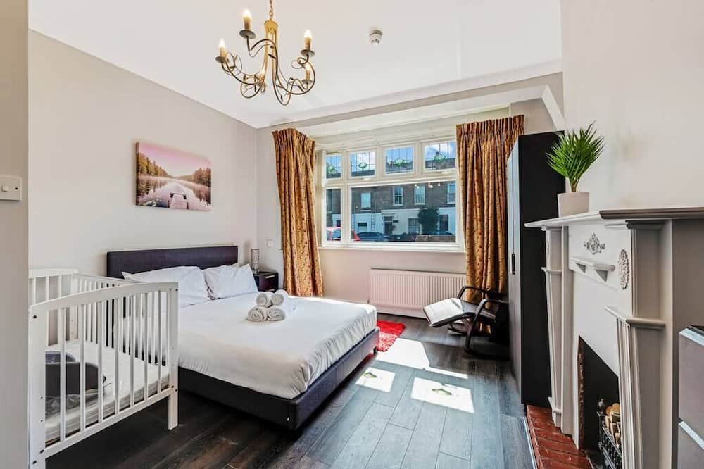 Photo of Bedroom in Gipsy Hill