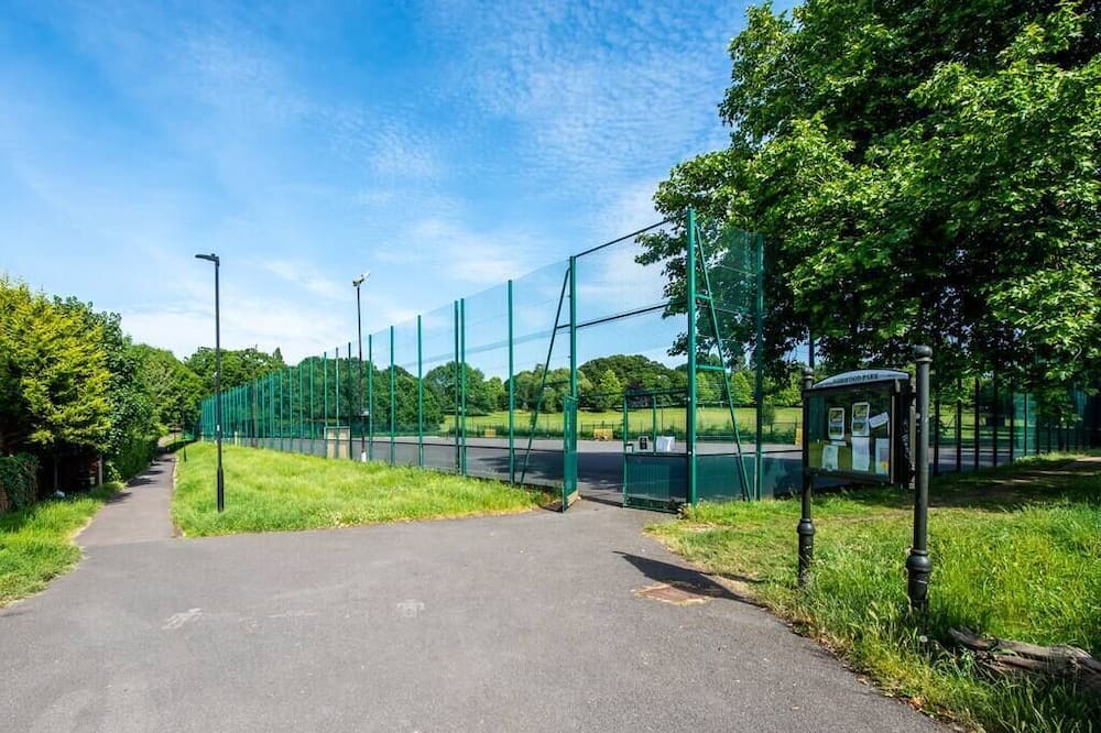 Photo of Others in Gipsy Hill