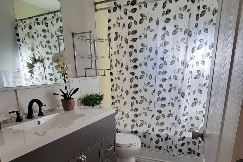 Photo of Bathroom in Omemee