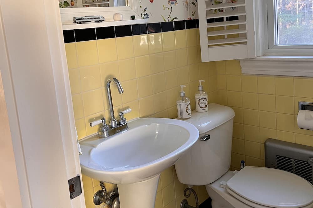 Photo of Bathroom in Rye