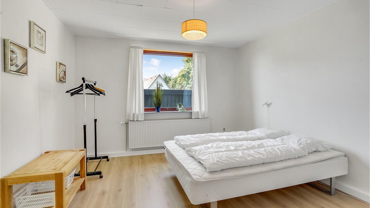 Photo of Others in Arø