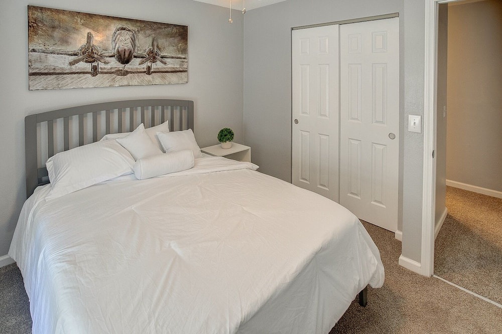 Photo of Bedroom in Swansea
