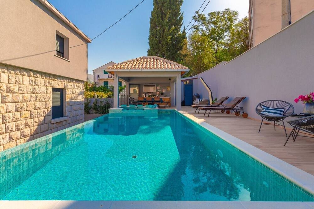 Photo of Outdoor in Lapad