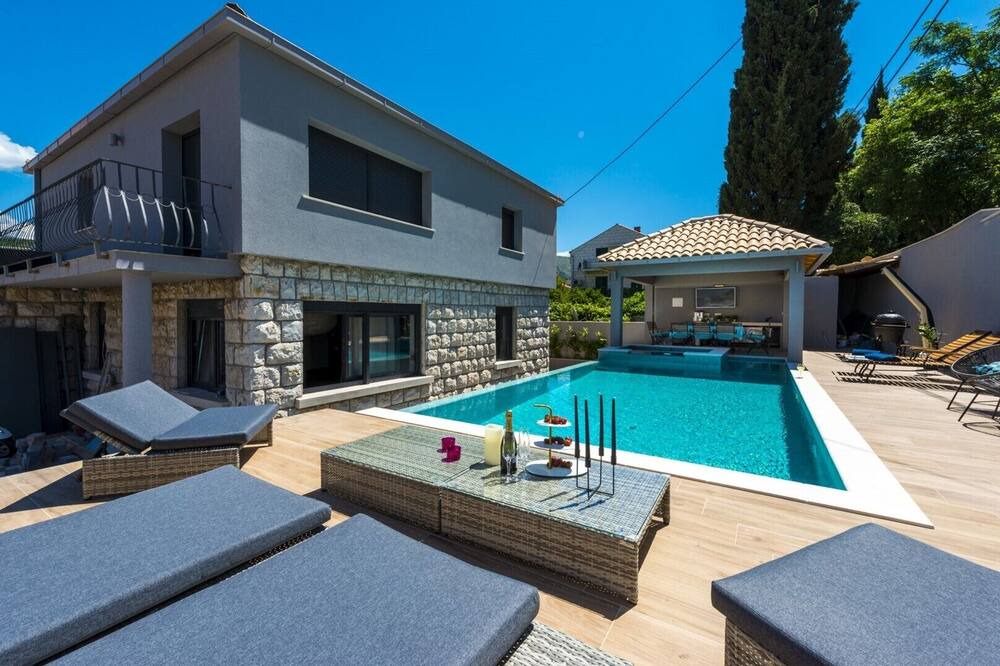 Photo of Outdoor in Lapad