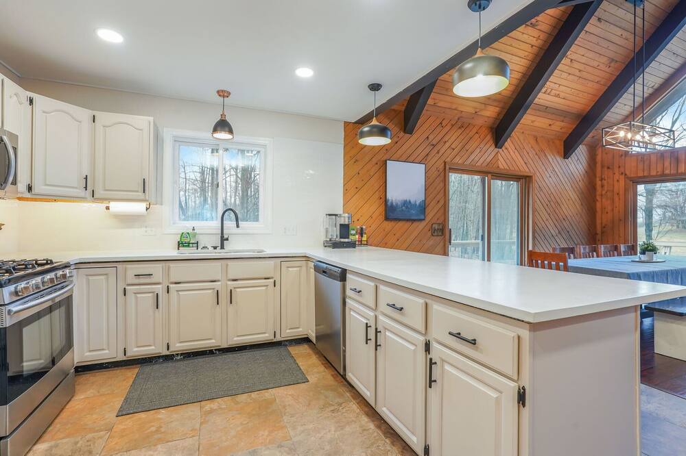 Photo of Kitchen in Canadian Lakes