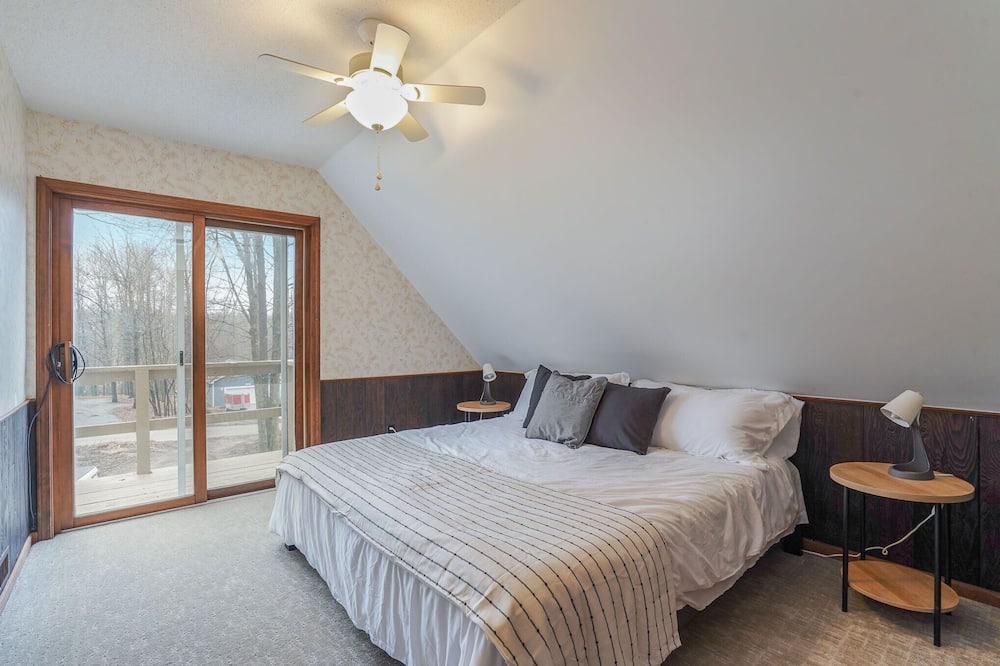 Photo of Bedroom in Canadian Lakes