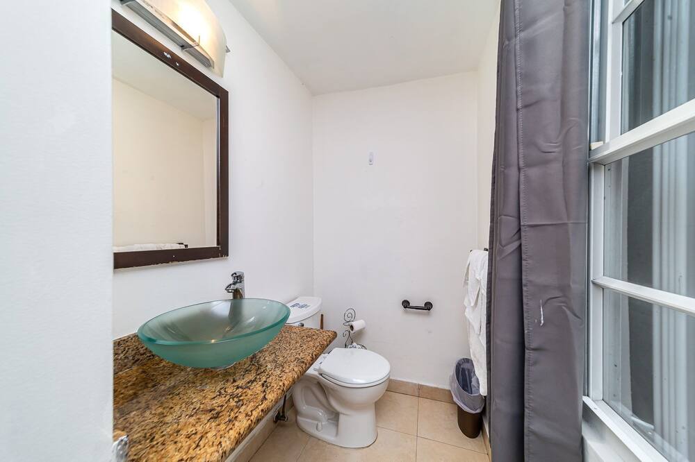 Photo of Bathroom in Ojus