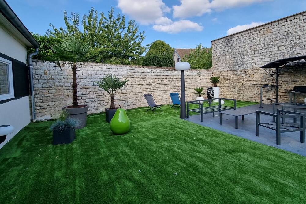 Photo of Outdoor in Nuits-Saint-Georges