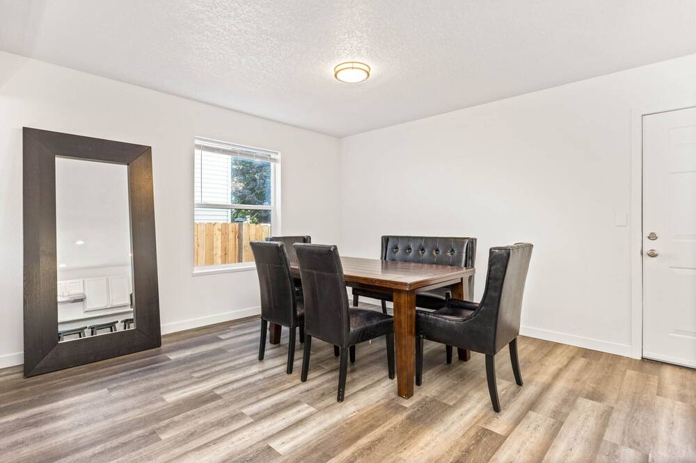 Photo of Others in Woodlawn