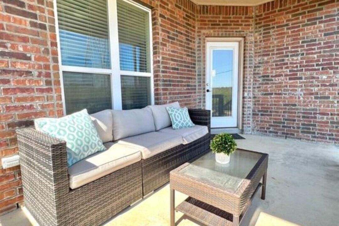 Photo of Patio Balcony in Medina Valley