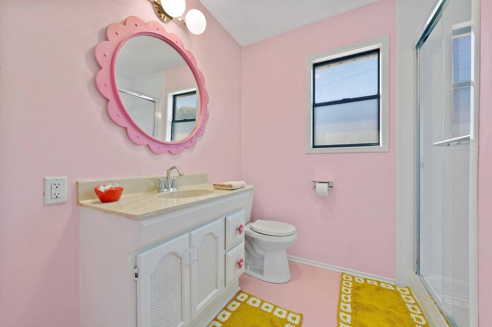 Photo of Bathroom in Lacy-Lakeview
