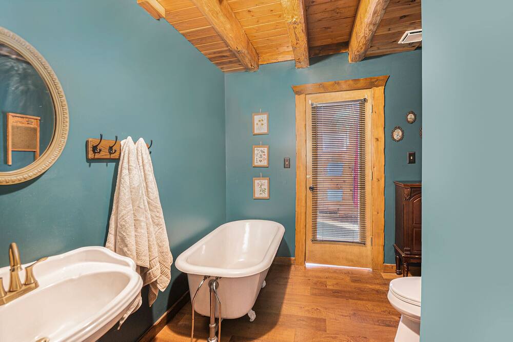 Photo of Bathroom in Burnips