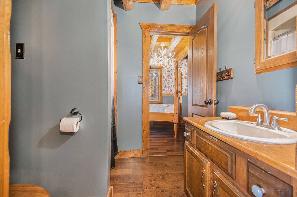 Photo of Bathroom in Burnips