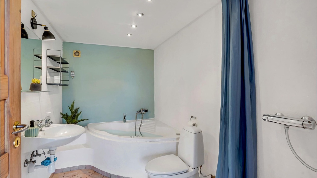 Photo of Others in Emmerlev