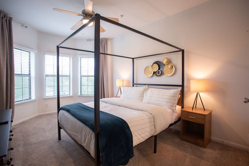 Photo of Bedroom in Kingwood