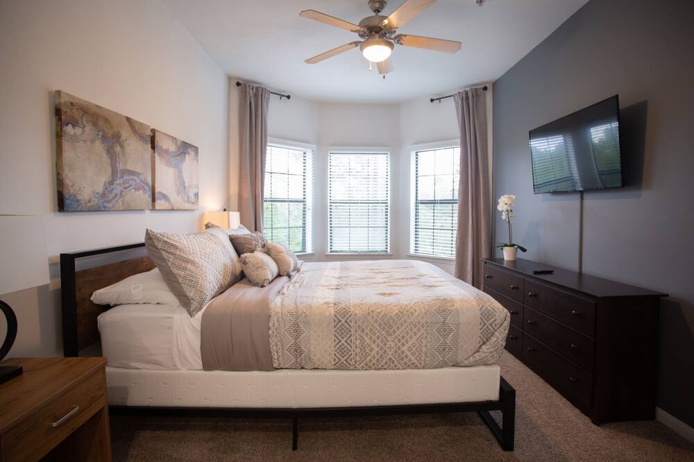 Photo of Bedroom in Kingwood