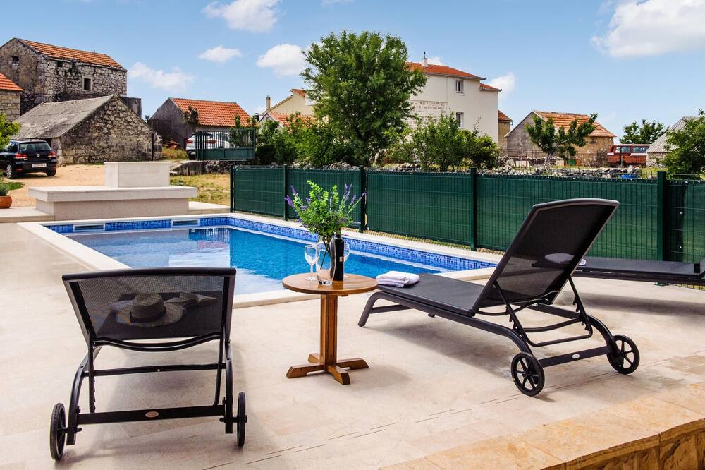 Photo of Outdoor in Cavoglave