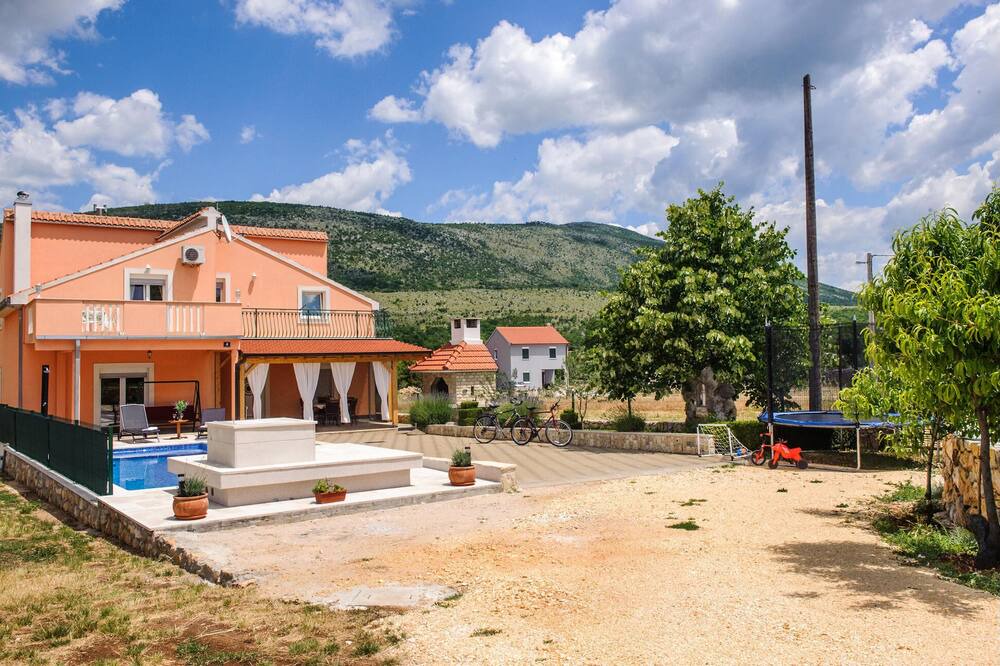 Photo of Outdoor in Cavoglave