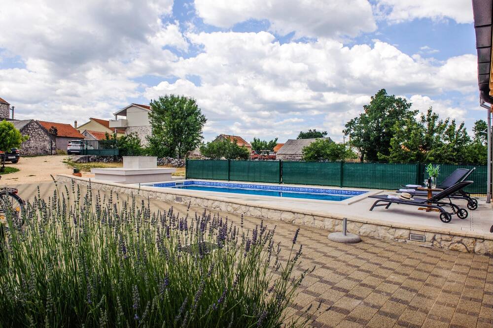 Photo of Outdoor in Cavoglave