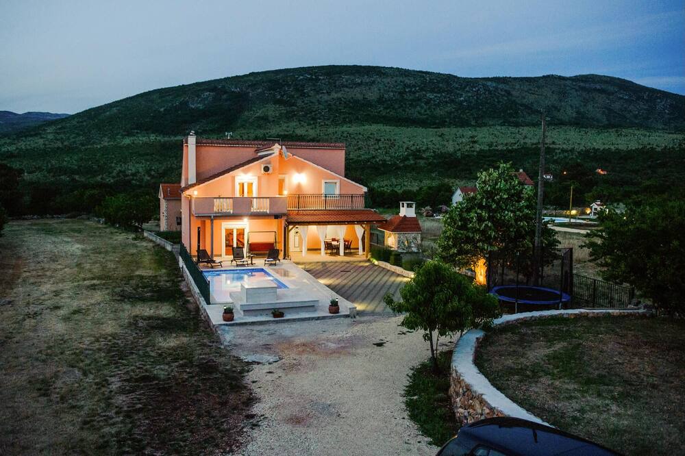 Photo of Outdoor in Cavoglave