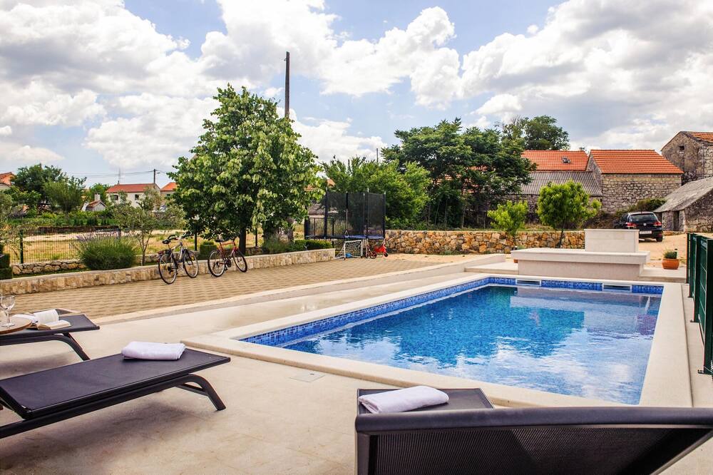 Photo of Outdoor in Cavoglave