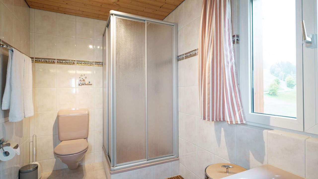 Photo of Bathroom in Mitloedi
