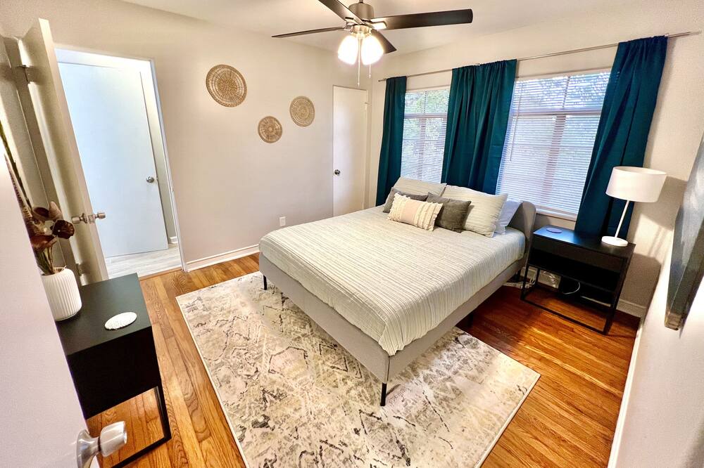 Photo of Bedroom in Hillcrest