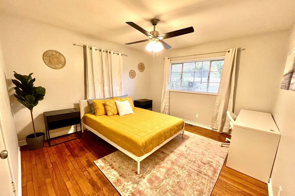 Photo of Bedroom in Hillcrest