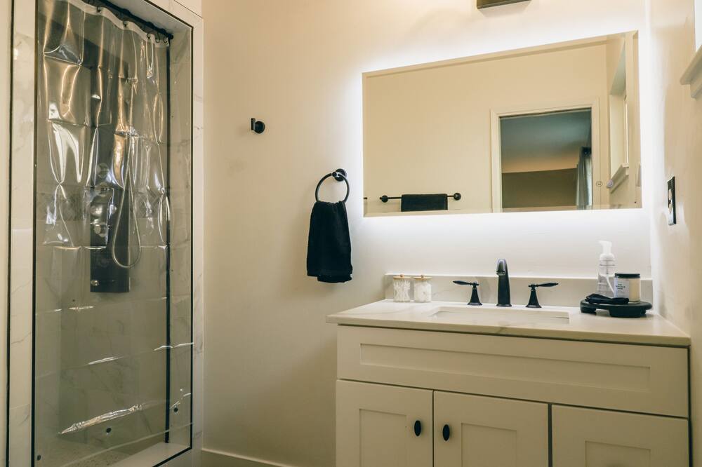 Photo of Bathroom in Visalia