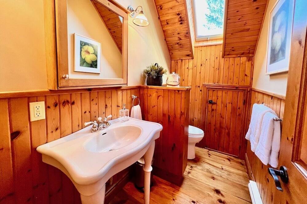 Photo of Bathroom in Norland