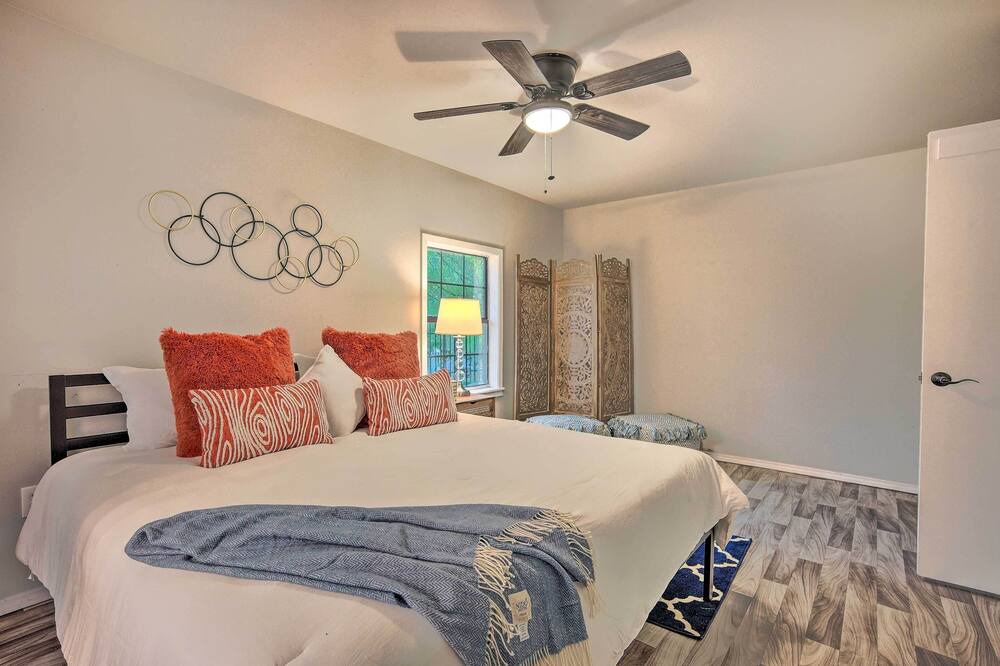 Photo of Bedroom in Willis