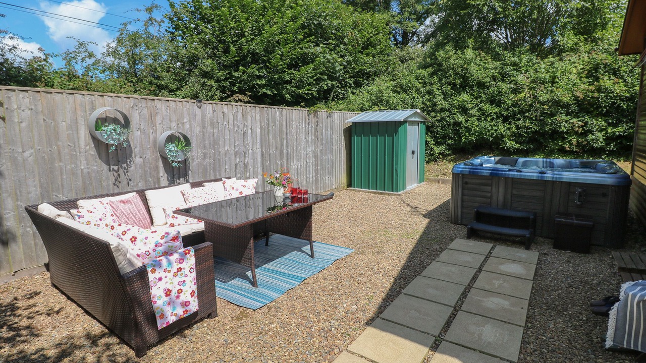 Photo of Others in Molleston