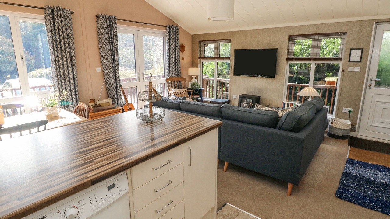 Photo of Others in Molleston